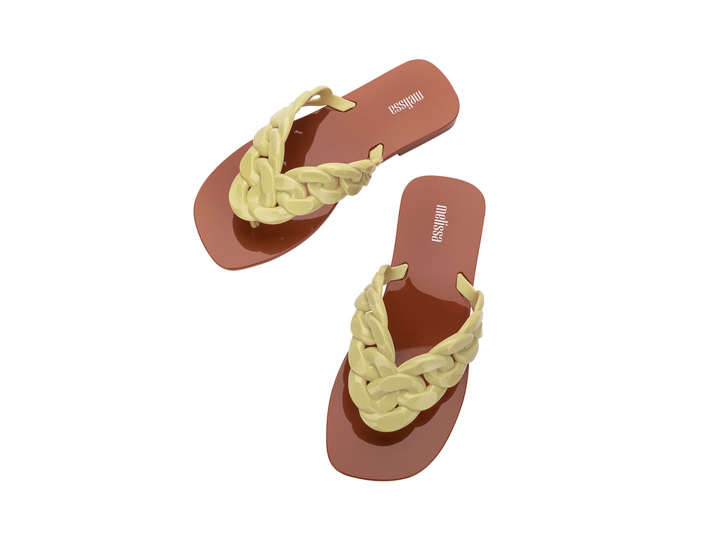 MELISSA BRACE FLIP FLOP AD Melissa India