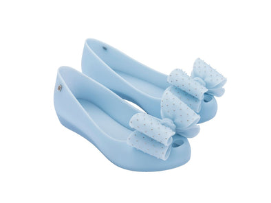 Melissa Ultragirl Sweet XIX Oversized Bow Slip-On Blue Ballerinas for Women – Elegant and comfortable slip-on ballerinas featuring a stylish oversized bow, perfect for casual and dressy occasions.