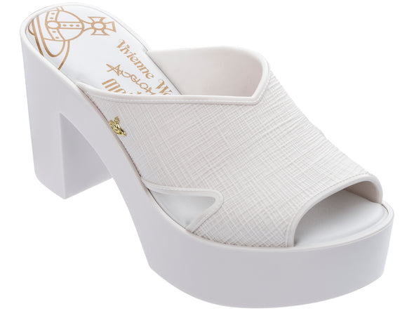 Melissa VWA White Mule II Block Heel Slide for Women – Elegant and stylish white block heel mules with a slip-on design, perfect for casual outings and dressy occasions.