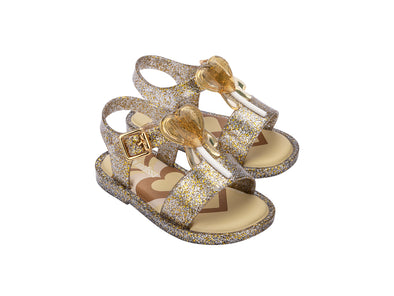 Mini Melissa Mar Jelly Pop Gold Glitter Heart Applique Sandal for Baby Girl – Adorable and comfortable jelly sandals with a glittery heart applique, perfect for stylish baby footwear.